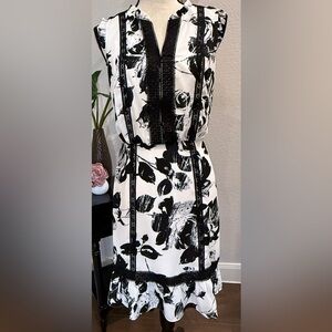 Size 4 Karl Lagerfeld Monochrome Floral Midi Dress